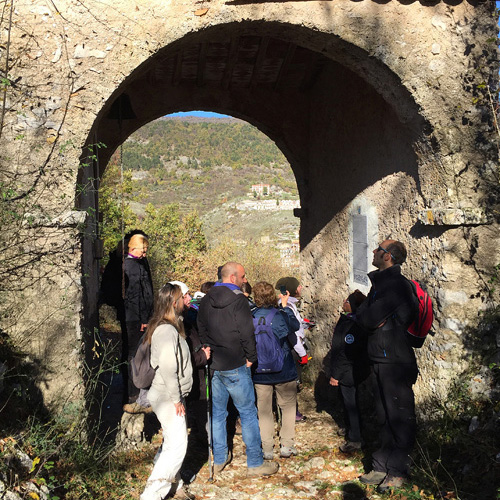 Arco di Trevi nel Lazio